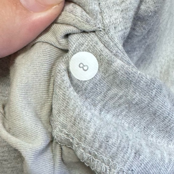 Lululemon grey savasana wrap size 8 - Picture 6 of 6